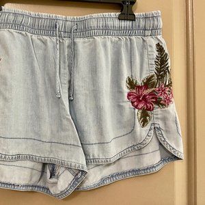 EXPRESS Embroidered Shorts - Size Medium